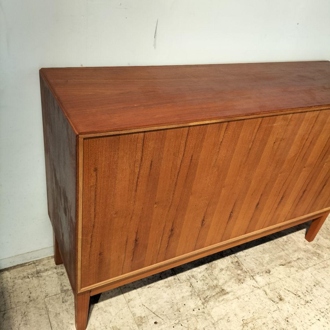 M♦10月SALE 北欧ヴィンテージ 　チーク無垢 　オイル仕上げ　サイドボード