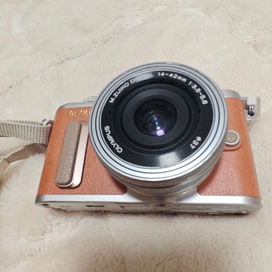OLYMPUS ミラーレス一眼 E-PL8 ブラウン