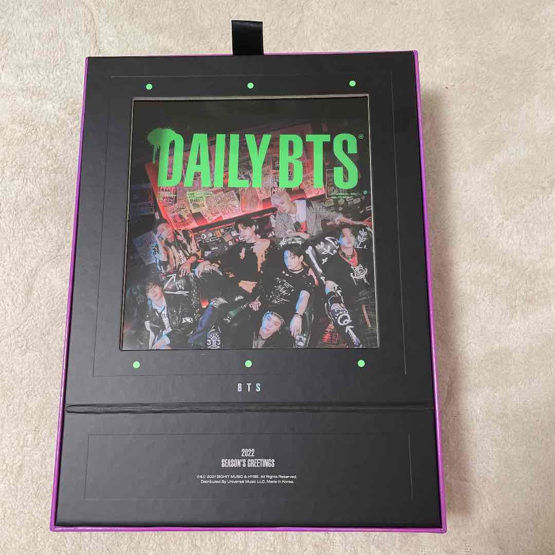 BTS 2022 SEASON’S GREETINGS