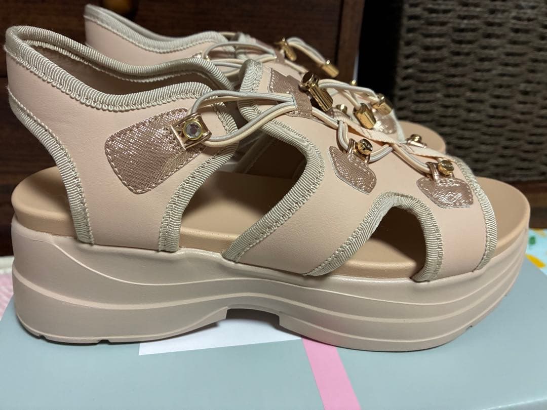 卑弥呼　スポーツサンダル　M 23.5cm ベージュ