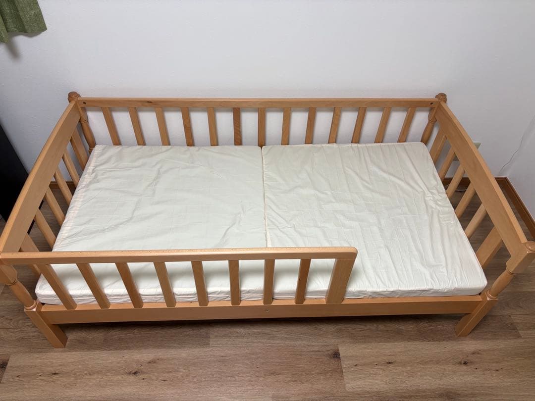 ヤマサキ　ジュニアベッド (専用マット付き)