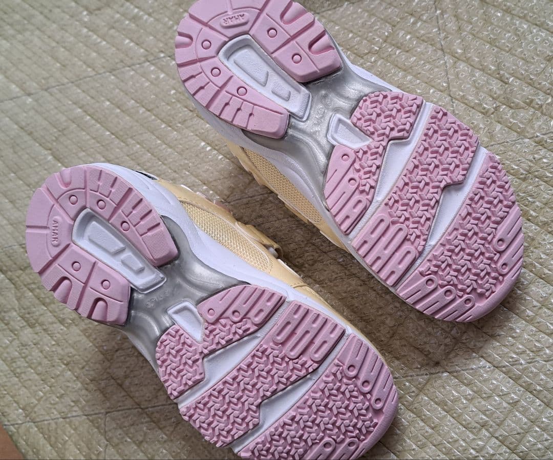 専用出品　新品　アシックス　19.0cm/21.0cm