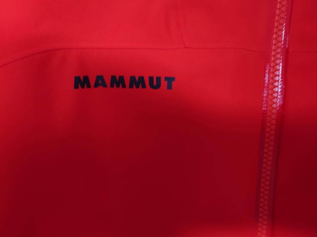 マムート アルパインガイド ハードシェル(日本サイズ：XL　カラー：レッド）