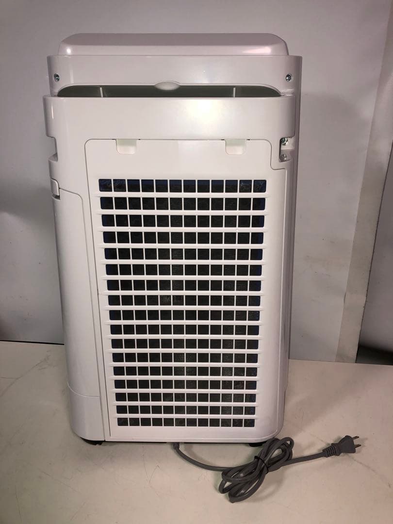 2023年製！SHARP 加湿空気清浄機　KC-P50-W