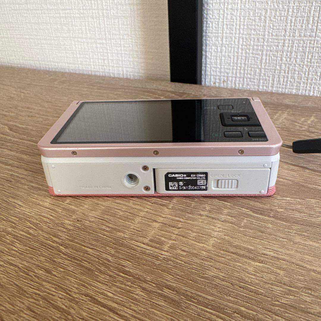 美品　CASIOEXILIM EX-ZR60 コンパクトデジタルカメラ