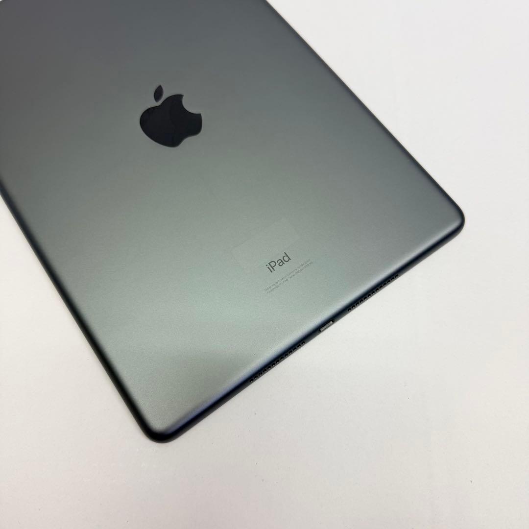 ほぼ未使用 iPad 第7世代 32GB Wi-Fiモデル スペースグレイ
