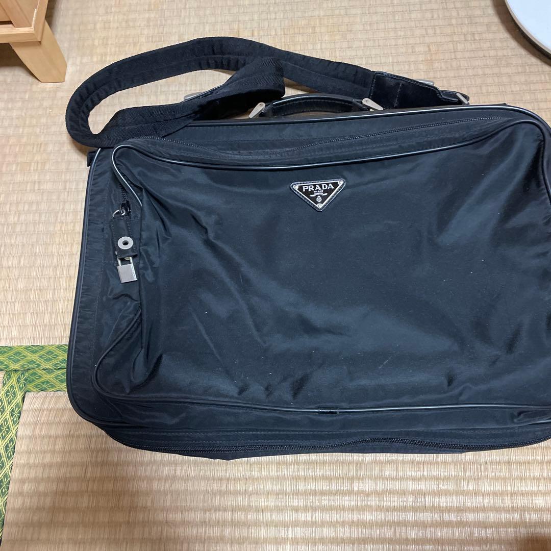 PRADA ブラック ナイロン ビジネスバッグ