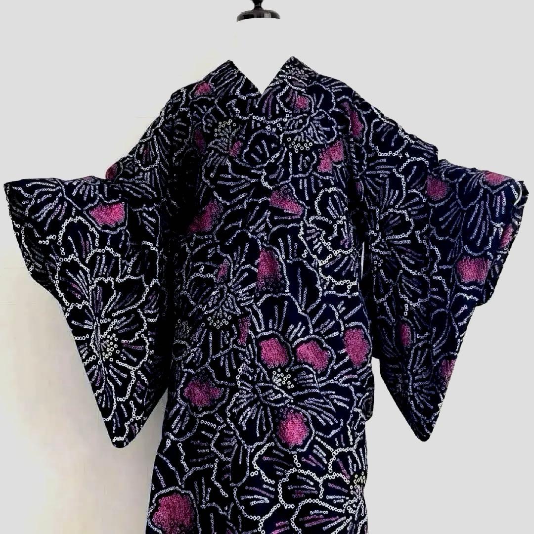 パゴス 有松鳴海絞り浴衣　黒地に大輪花模様　絞り浴衣　No.22