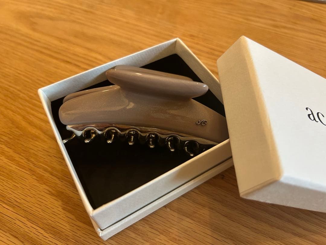 さとうささま専用オンライン完売品ACCAアッカ アールドゥヴィーヴルクリップ