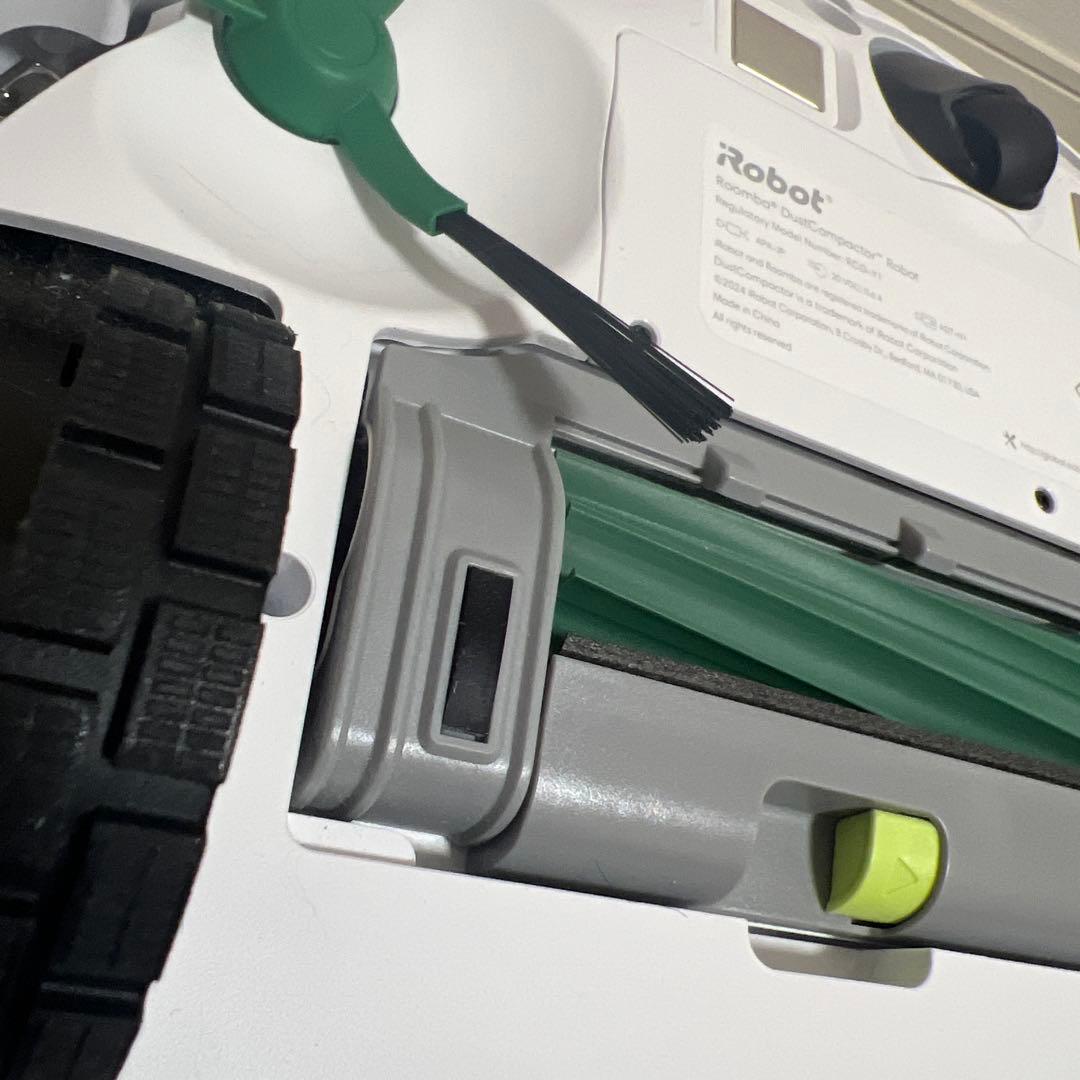 ルンバ　205 dust compactor