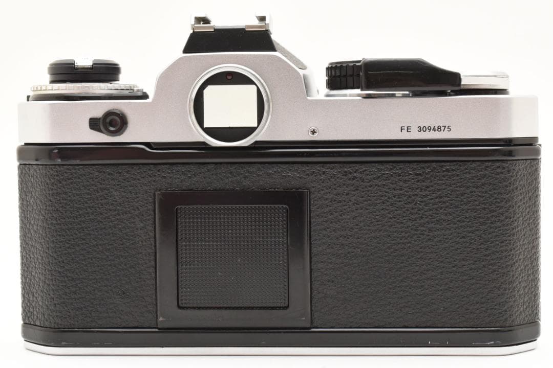 超美品 NIKON FE シルバー フィルムカメラ　モルト新品交換済 M297