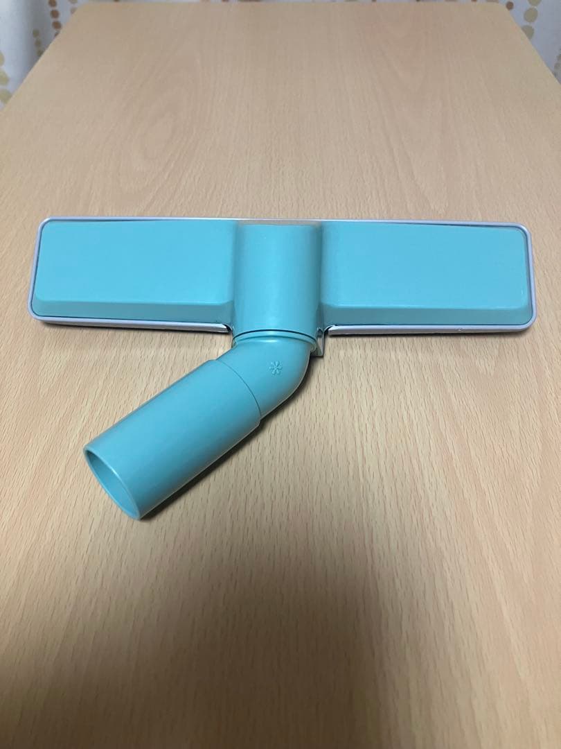 美品●パナソニック電気掃除機MC-K10P￼●純正紙パック8個+すき間ノズル付き