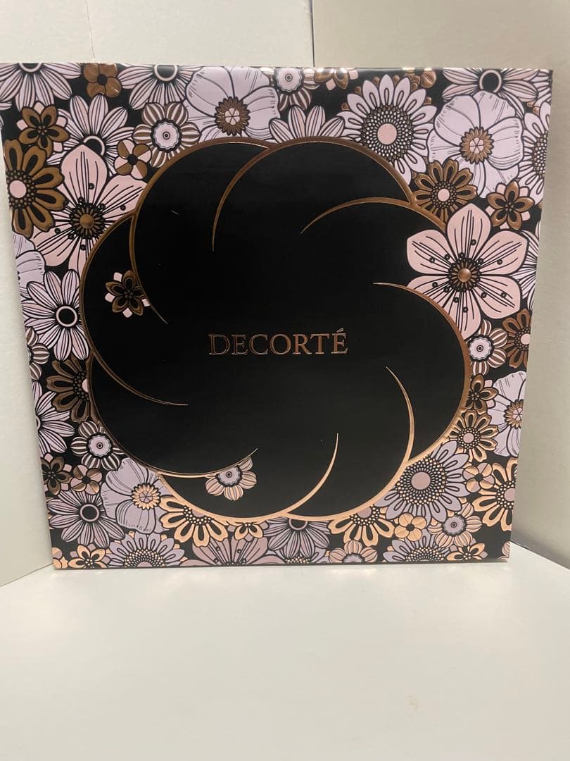 S*s様 コスメデコルテ クリスマスコフレ2025 エターナル ブルーム コレク