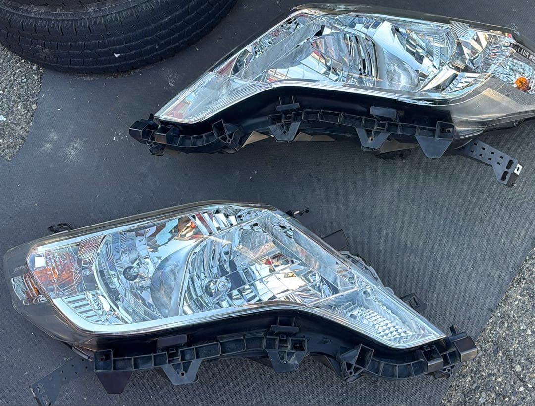 純正TOYOTA ランドクルーザープラド 150系 ヘッドライト