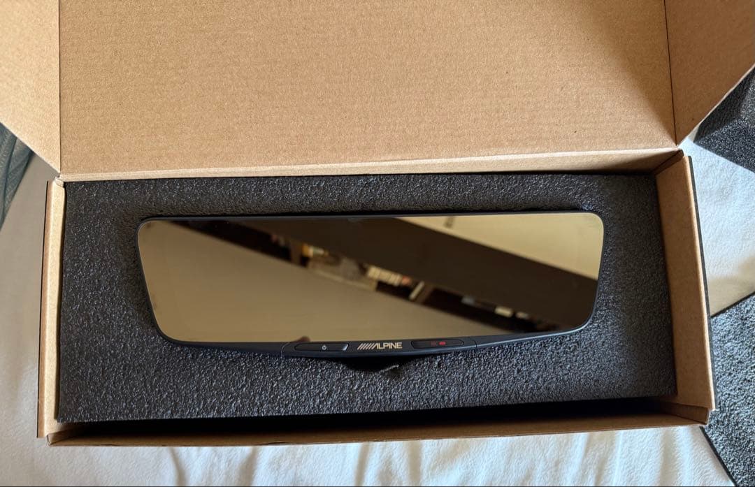 アルパイン10インチデジタルミラーDVRDM1000A-IC