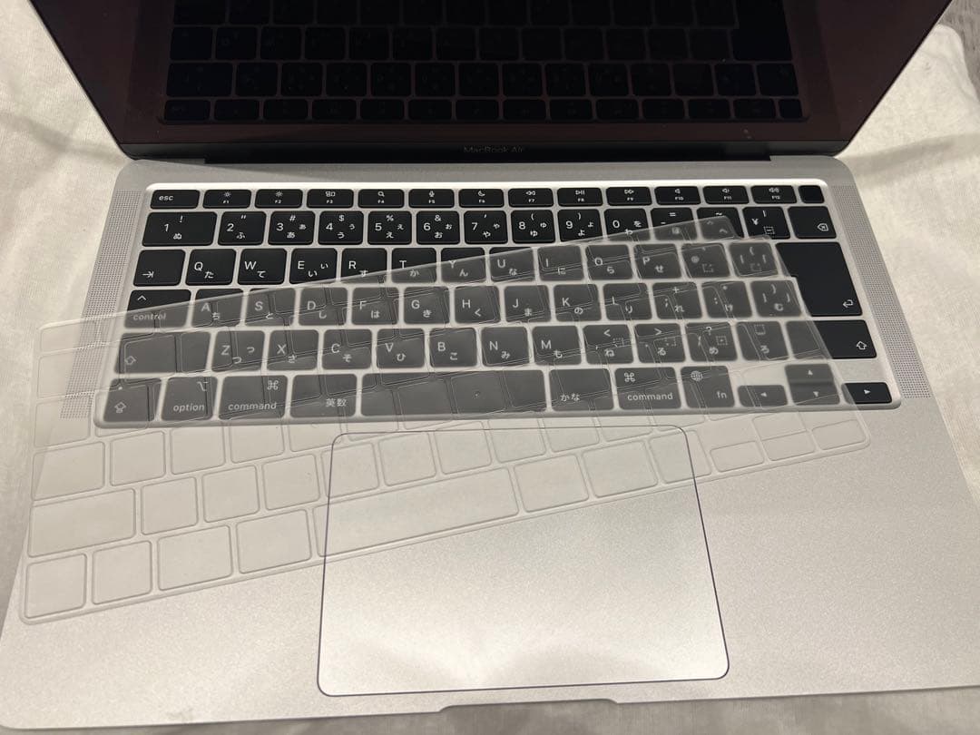 美品　MacBook Air 2020 M1 8GB 256GB
