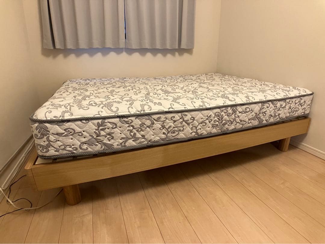 Serta ペディック 61 F1P ダブル ベッドフレーム付