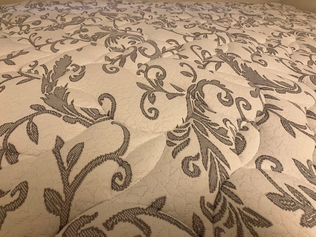 Serta ペディック 61 F1P ダブル ベッドフレーム付