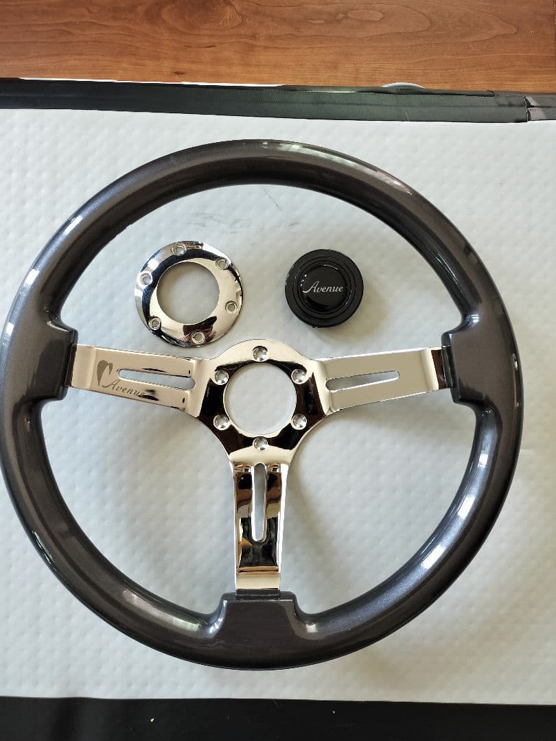 Avenue ステアリング 【中古美品】