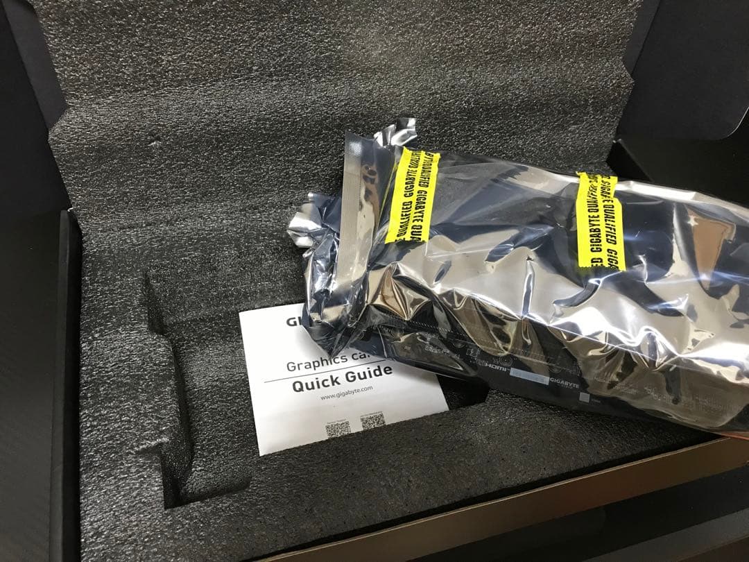 グラフィックボード・グラボ・ビデオカード GIGABYTE Radeon RX9070XT GAMING OC 16G