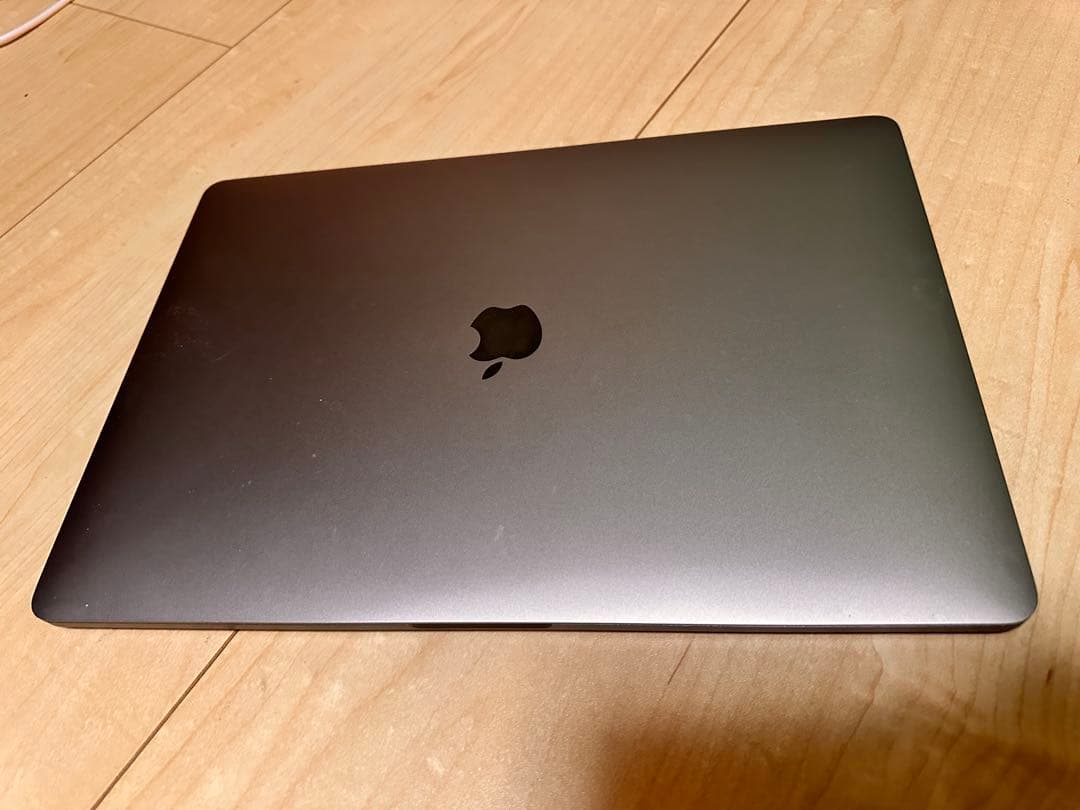 MacBook Pro スペースグレー 本体、2017年、15インチ