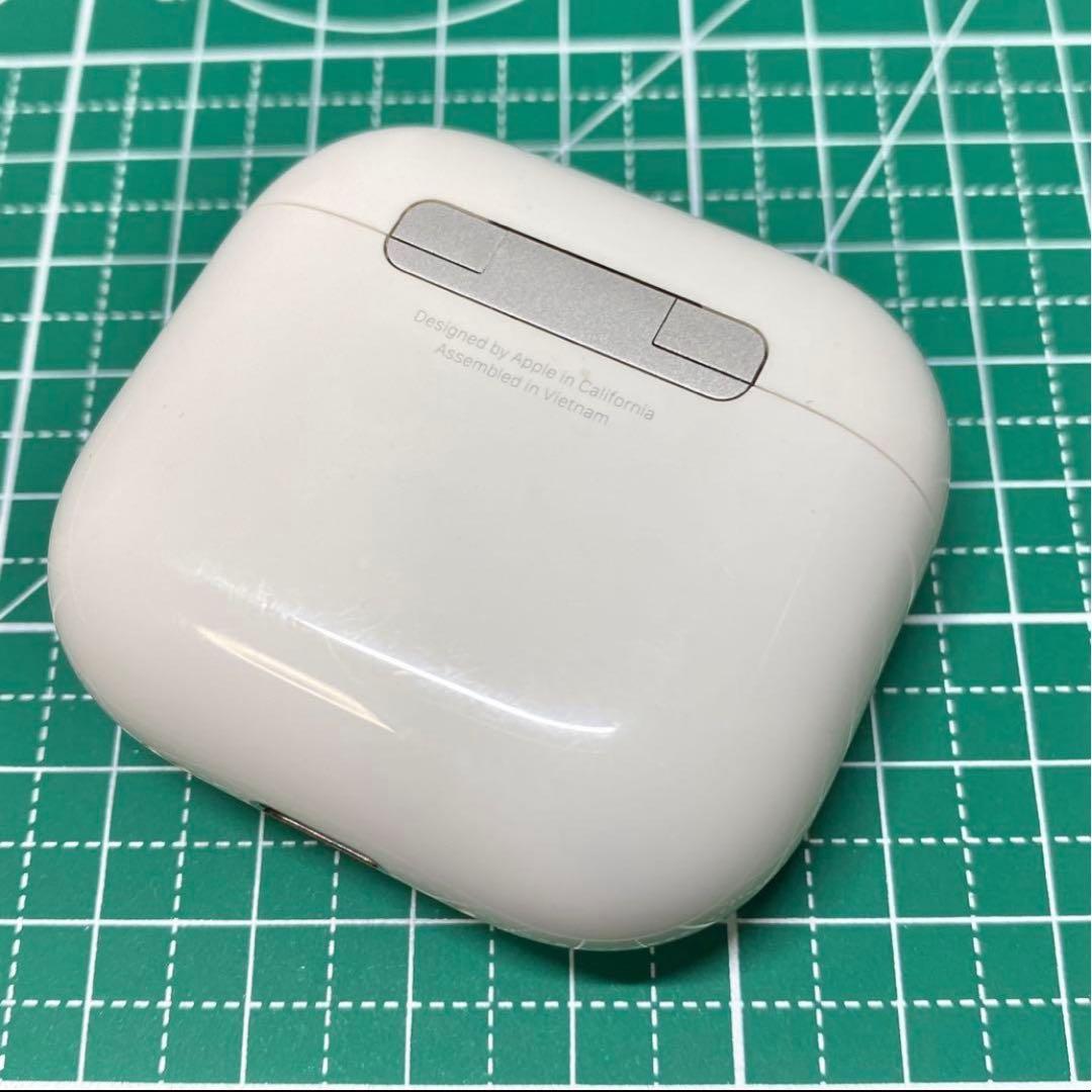 Apple AirPods4 第4世代 第四世代充電ケース(ANC 搭載)