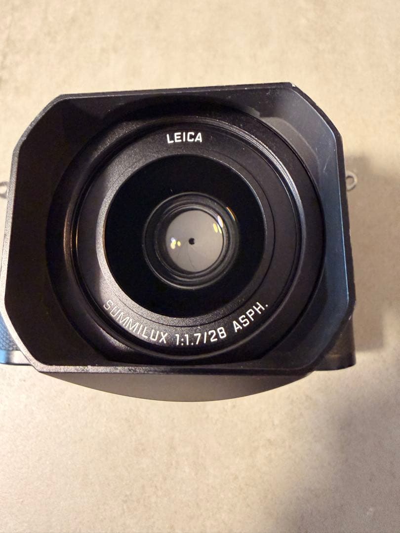 Leica Q2_予備バッテリー付き