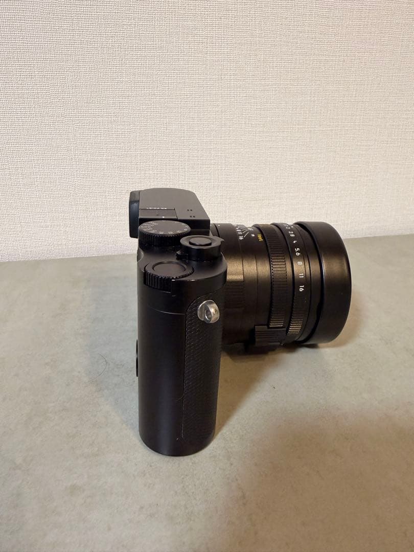 Leica Q2_予備バッテリー付き