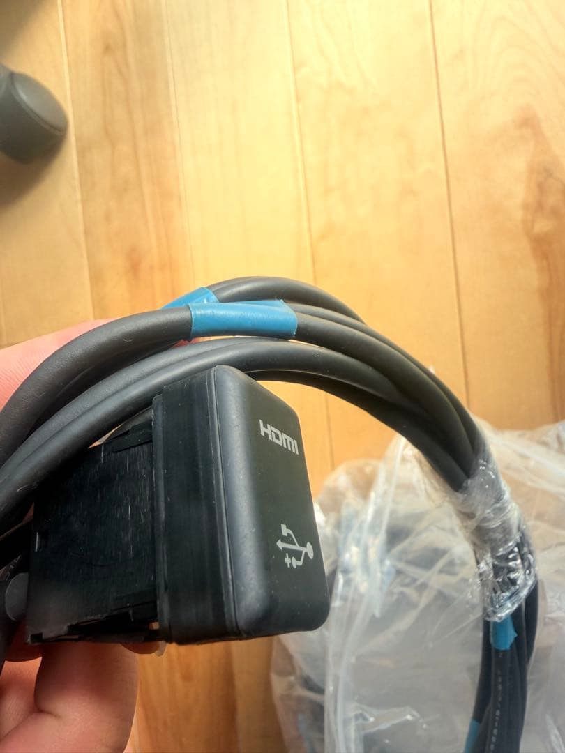 トヨタ純正USB/HDMI入力端子＋デジタルケーブル