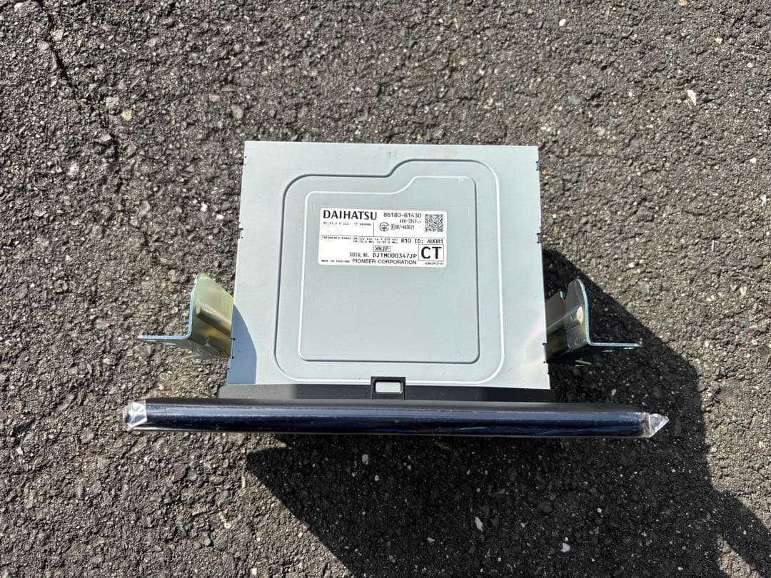 ！！rikimaruku！！【新車外し】トヨタ ルーミー 純正9㌅DA