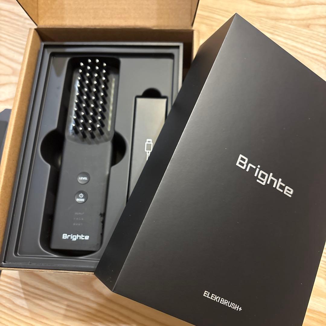 《超美品》　最安値Brighte ELEK1BRUSHプラス　美顔器