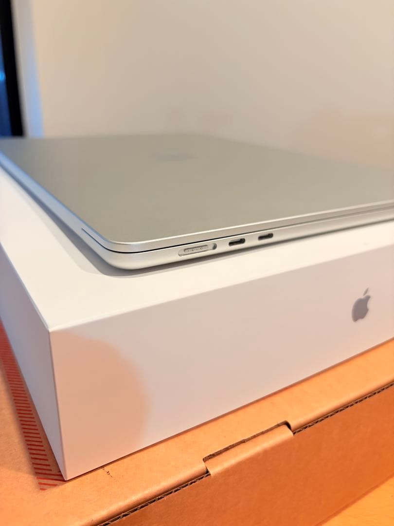 MacBook Air M2 15インチ シルバー 8GB 256GB