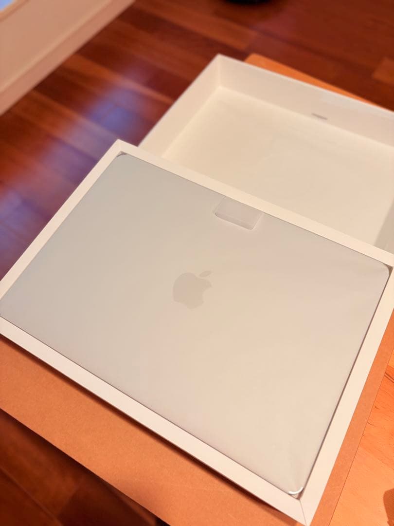 MacBook Air M2 15インチ シルバー 8GB 256GB