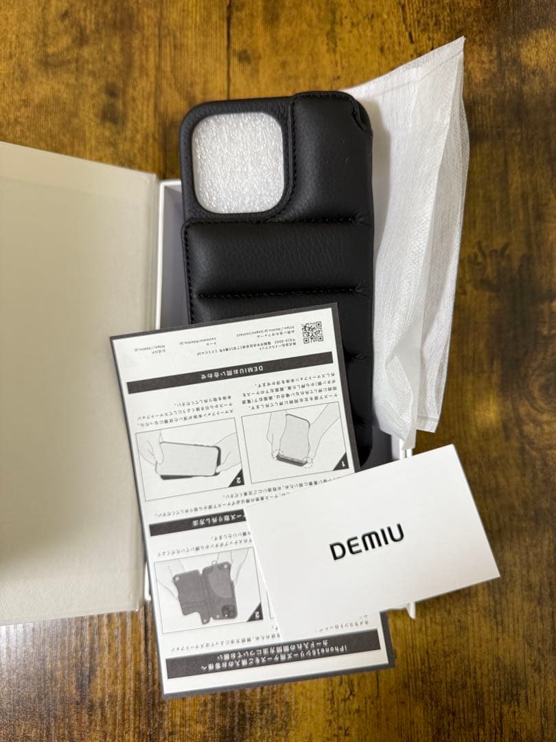 DEMIU BALLON 黒 iPhone 16 promax