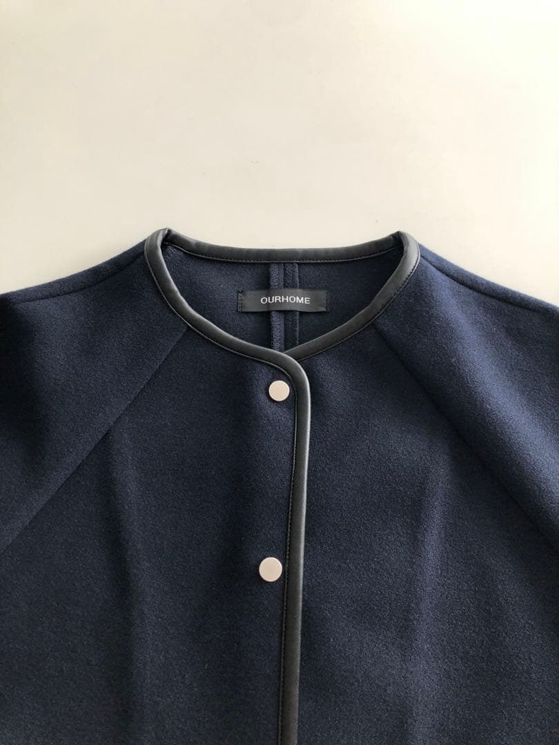 OUR パイピング使いのノーカラージャケット