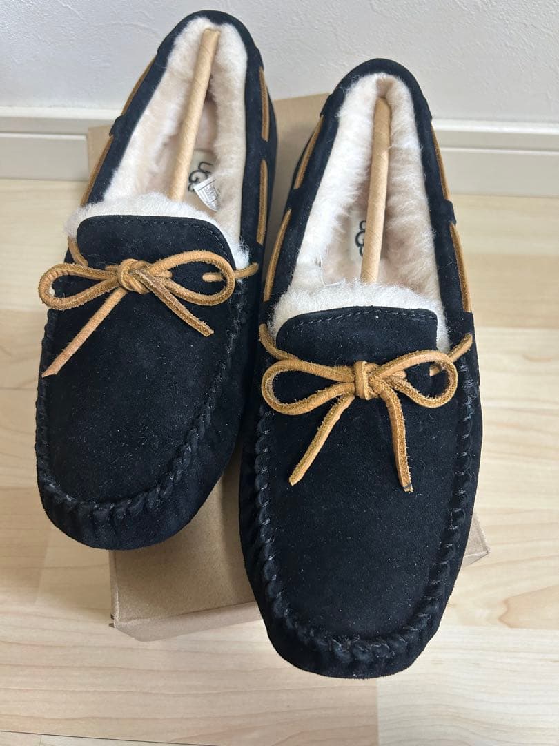 新品・未使用‼️UGG アグ ダコタ モカシン 23㎝