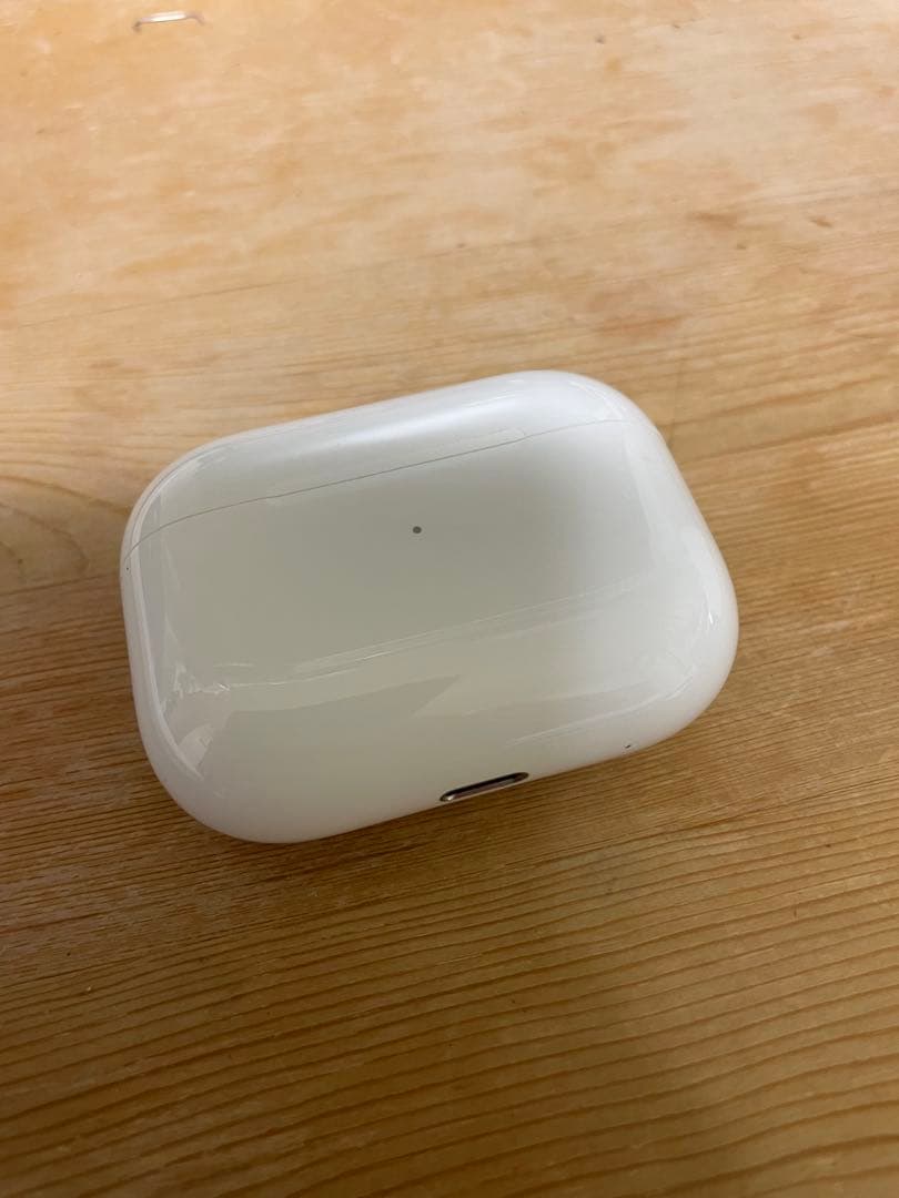 Apple AirPods Pro2 本体 充電ケース付き　イヤホンは左のみ