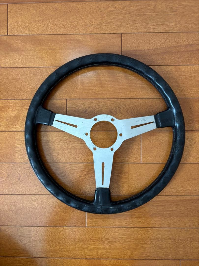 ナルディ ステアリング　クラシック 【ジャンク】