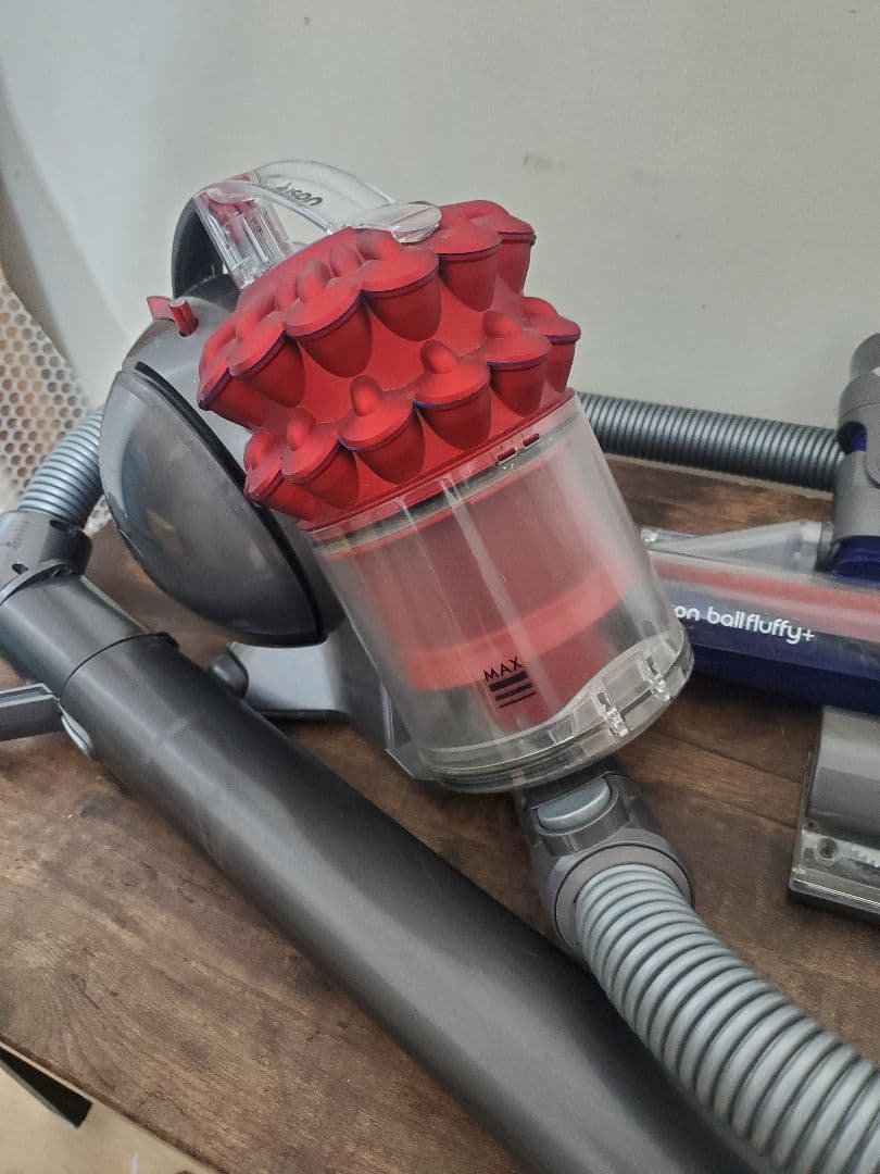 dyson CY24 キャニスター型 サイクロン掃除機　NP6-JP　ダイソン