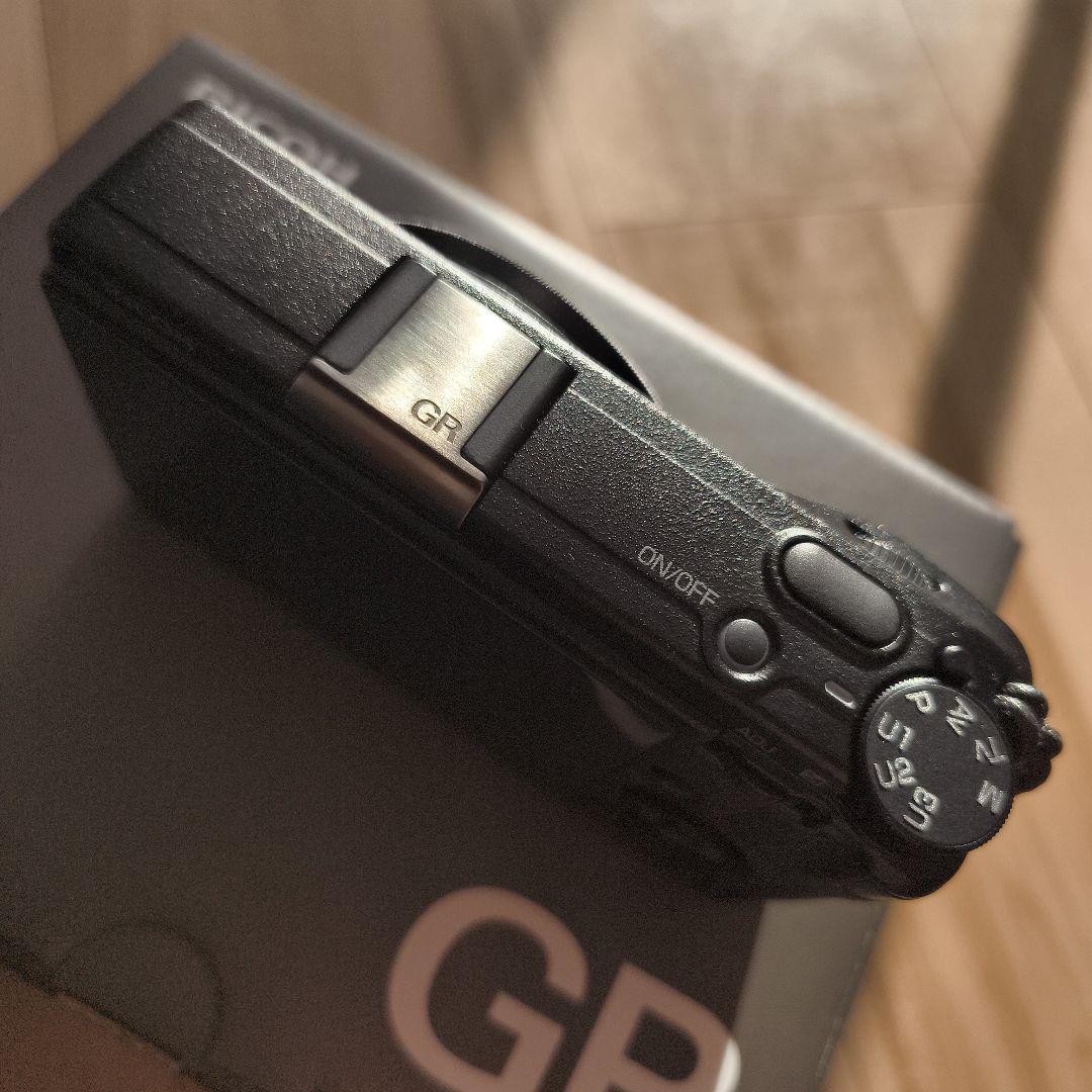 RICOH リコー コンパクトデジタルカメラ GRIII