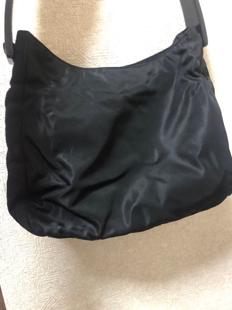 プラダ PRADA ナイロン ショルダー トートバッグ ブラック三角ロゴ