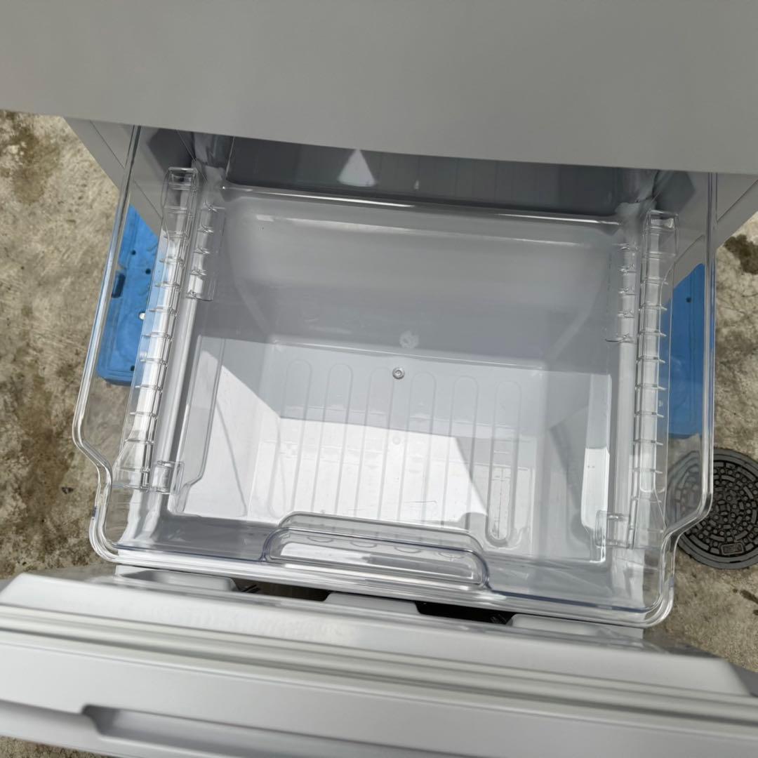 242⭐️2024年製美品★シャープ　冷蔵庫　右、左開き　自動霜取り　一人暮らし