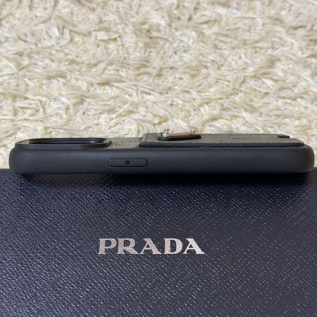 ☆良品☆PRADA プラダ　iPhoneケース　サフィアーノ　三角ロゴ　ブラック