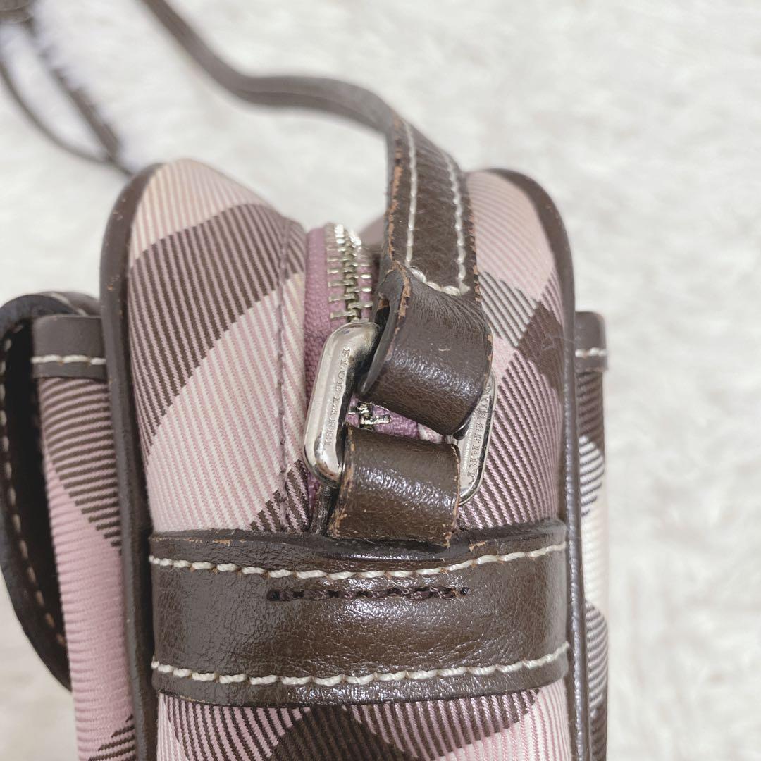 希少 美品 バーバリーブルーレーベル メガノバチェック ショルダーバッグ ピンク