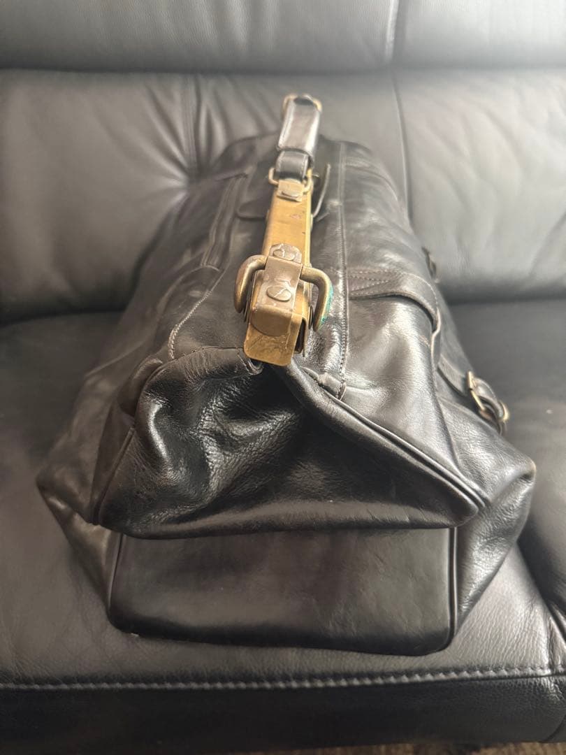 真鍮フレーム×本革 ドクターバッグ｜重厚感あるヴィンテージレザー