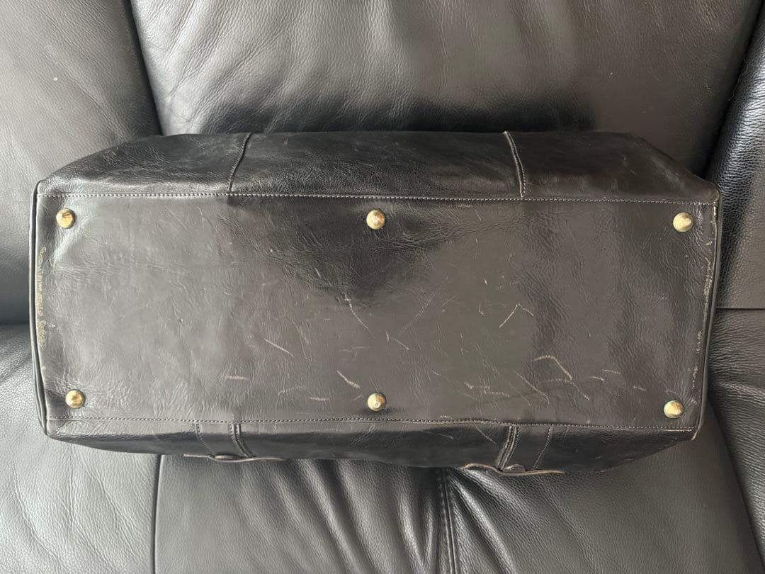 真鍮フレーム×本革 ドクターバッグ｜重厚感あるヴィンテージレザー