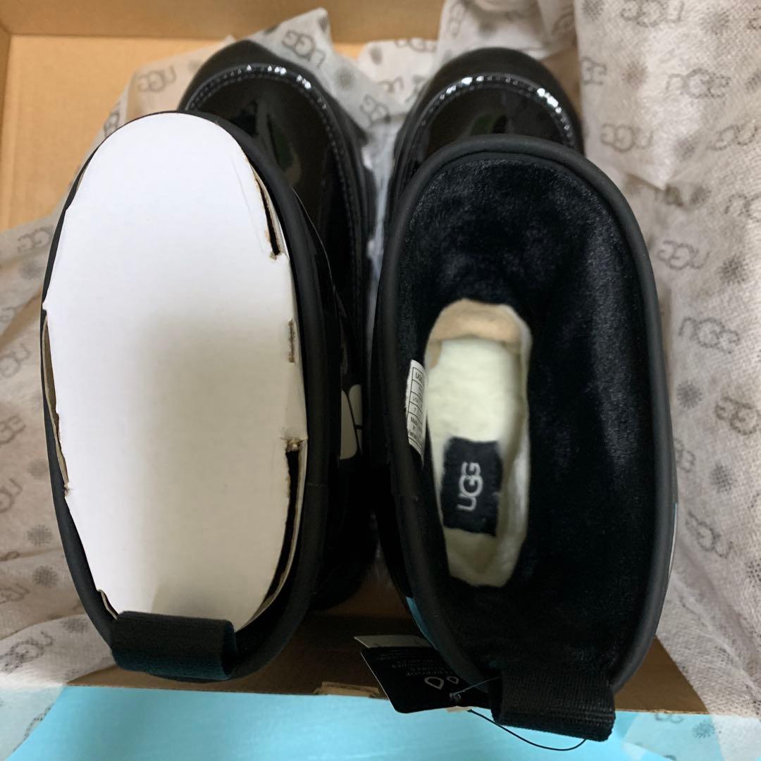新品未使用 タグ付き UGG 24cm 黒 レインブーツ 長靴 アグ