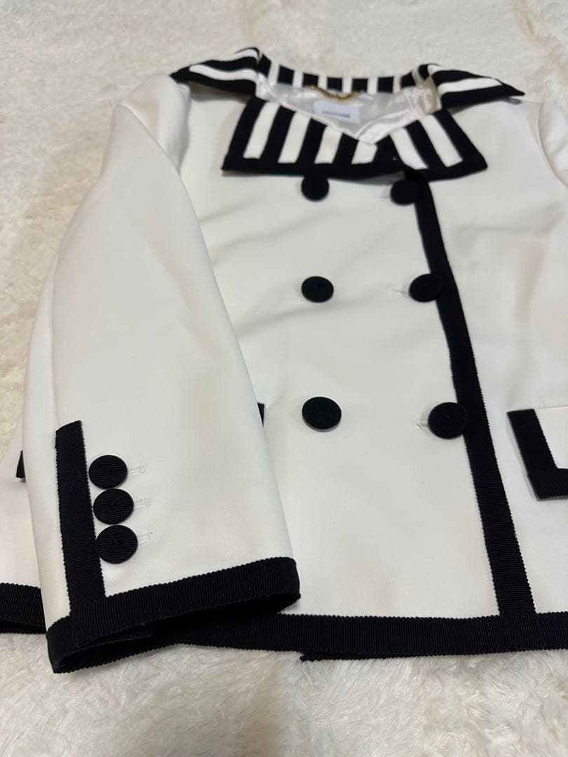 新品タグ付き⭐︎白✖️黒ジャケット