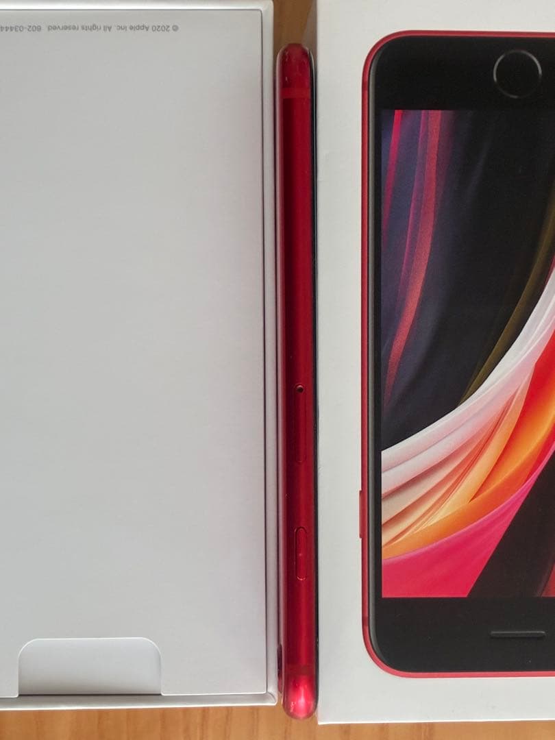 iPhoneSE第2世代　64GB レッド　新品イヤホン、電源アダプタ、箱付