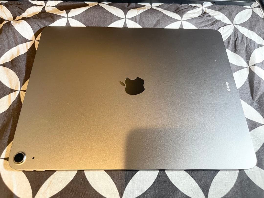 13インチiPad Air (M2) Wi-Fiモデル128GB スペースグレイ